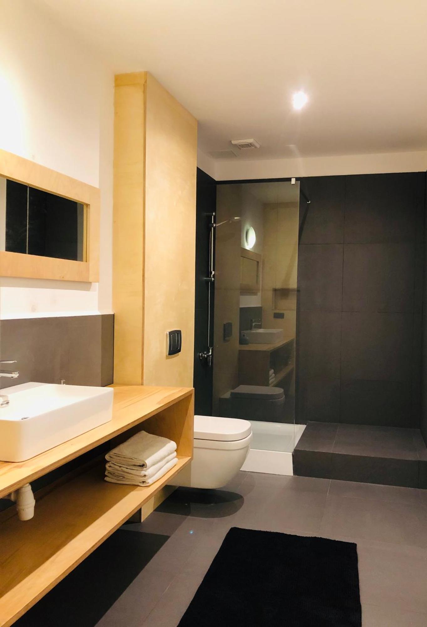 Barcelona Rooms ミコシェボ エクステリア 写真